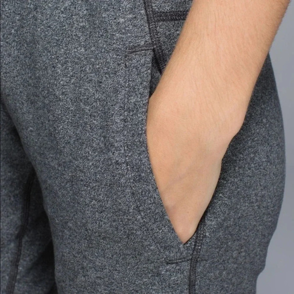Lululemon Sattva Pant lI
Heathered grey.  Size 4 - Picture 3 of 16